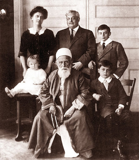 Abdu’l-Baha with the Kinney Family