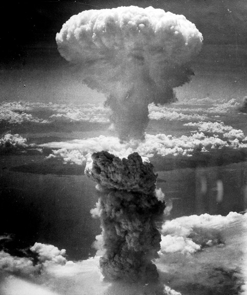 Atomic bomb dropped on Nagasaki