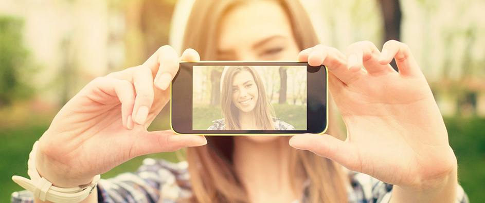 Selfies vs Soulfulness - BahaiTeachings.org