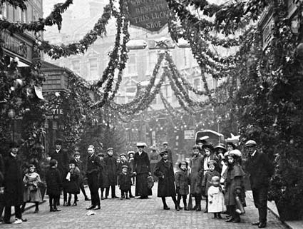 Electric Avenue, Brixton, London 1911 during the Christmas season