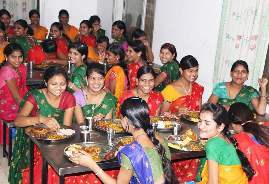 Women of different castes, tribes and backgrounds dine together at the Barli Institute