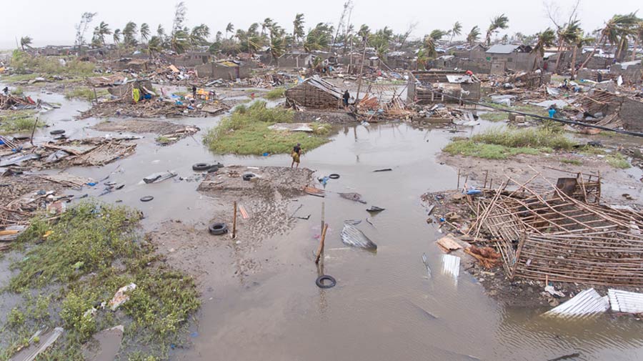 An aerial view shows the destruction of homes in Praia Nova, Beira after the Cyclone Idai on 15 March. (Credit: International Federation of Red Cross and Red Crescent Societies)
